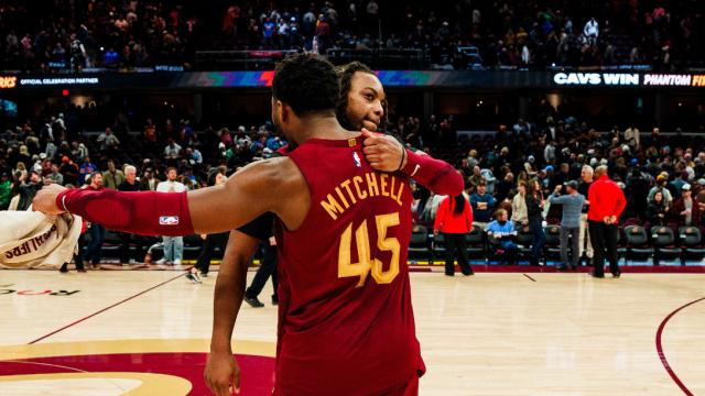 开云平台中国-骑士复制勇士王朝之路？攻守平衡乃冠军唯一答案