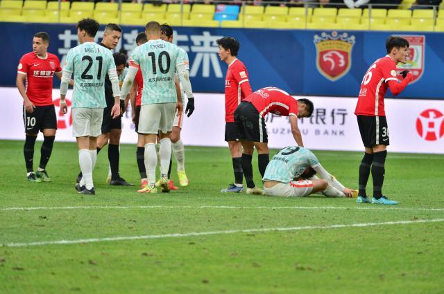 开云首页体验-武汉长江提前1轮降级 2次罚分扣9分已回天无力